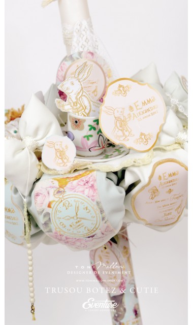 Lumanare de botez pentru fetite tematica Alice in Wonderland, 65x4cm, Alice in tara minunilor  9